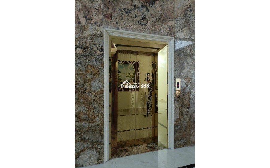 Cho thuê nhà mới, căn góc, Tôn Đức Thắng, thang máy; vỉa hè 104m2* 5T- 31 Tr